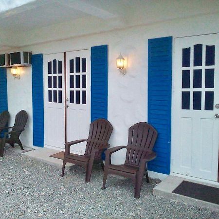 Bluecoco Baler Beach House Hotel Exterior photo